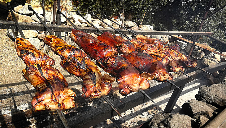 Supramonte, Orgosolo: Pranzo tipico con i pastori