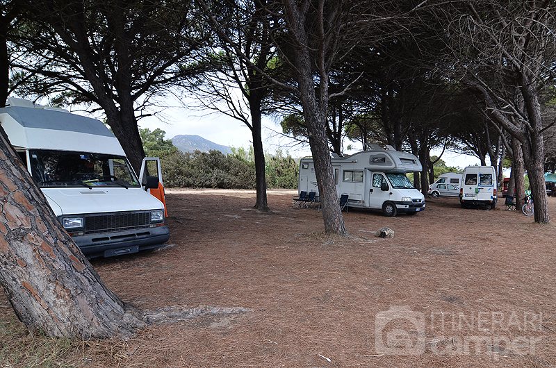 Parcheggio spiaggia di Feraxi