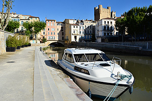 Narbonne: houseboat