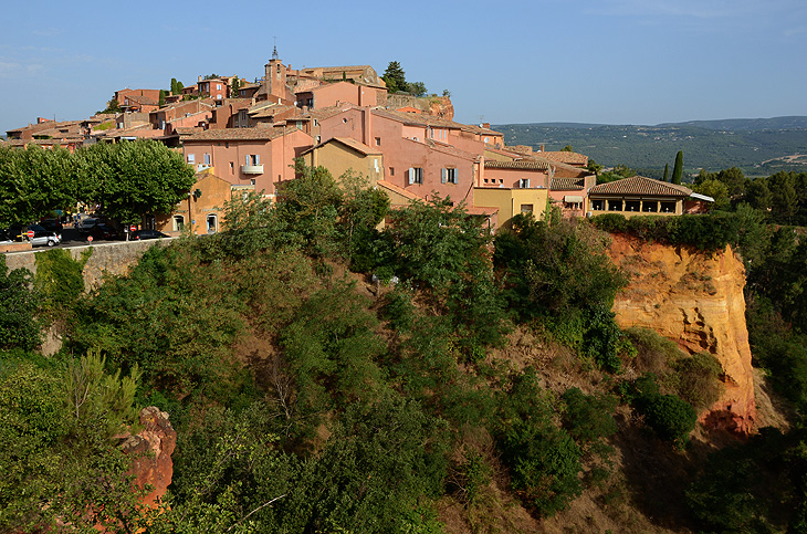 Roussillon: Village