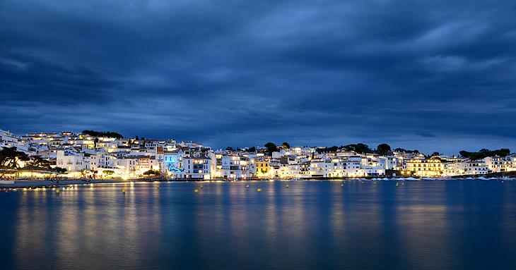 Cadaqués: By night