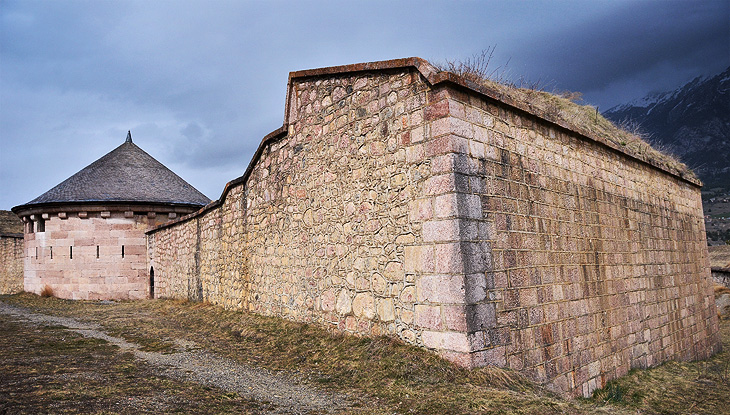 Fortezza Mont-Dauphin: Marmo rosa