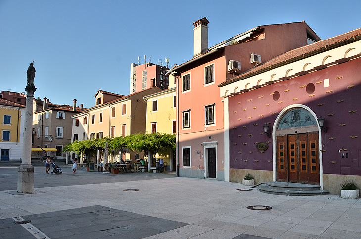 Koper (Capodistria): Piazzetta