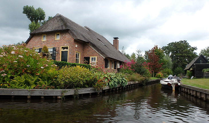 Giethoorn: Case sui canali