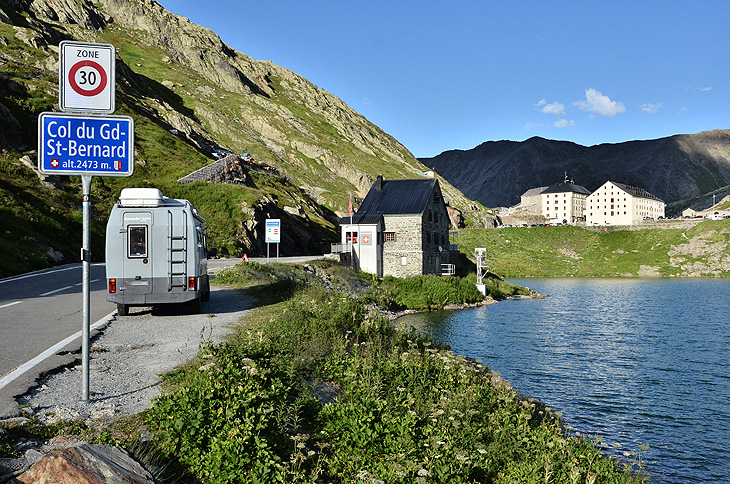 Passo Gran San Bernardo: 2473 m