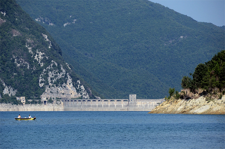 Lago del Salto: Diga