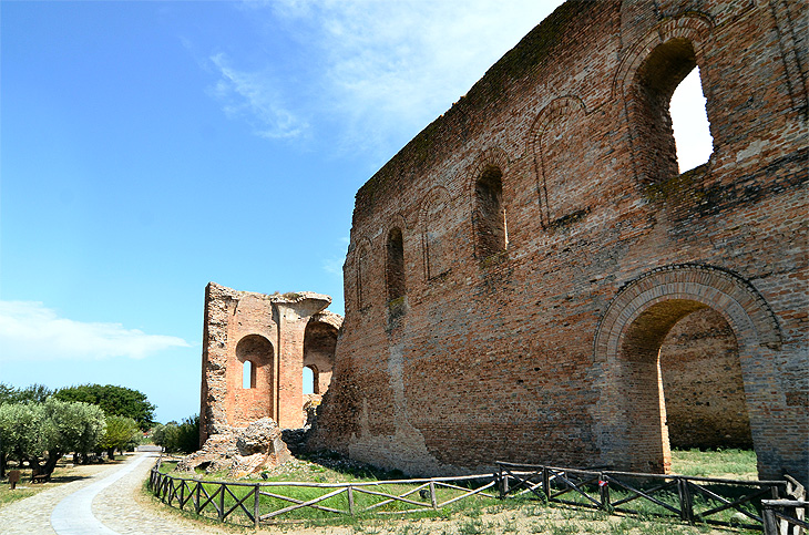 Parco Archeologico di Scolacium: Basilica della Roccelletta
