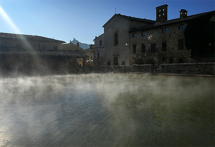 Bagno Vignoni: Piazza delle Sorgenti