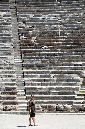 Epidauro: A teatro