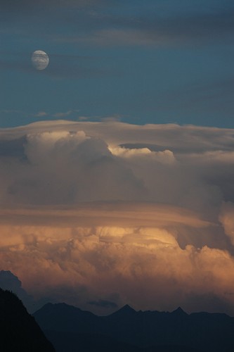 Poschiavo: Luna e tramonto